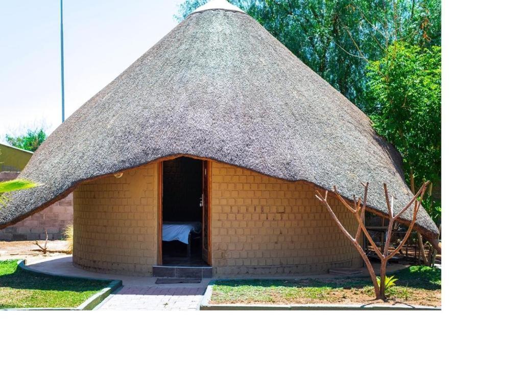 Msc Hotel Otjiwarongo Monitronics Kültér fotó